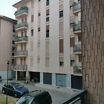 לינה וארוחת בוקר Residentes De Venecia 5*