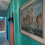 Residentes De Venecia לינה וארוחת בוקר מסטרה