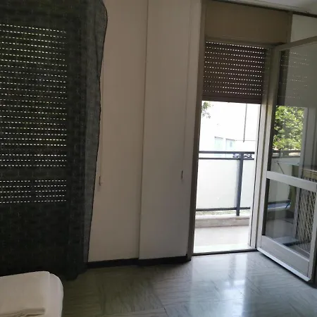 לינה וארוחת בוקר Residentes De Venecia מסטרה